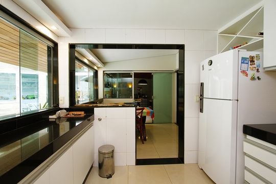 Cozinha de casa de condomínio para alugar com 3 quartos, 186m² em Buritis, Belo Horizonte