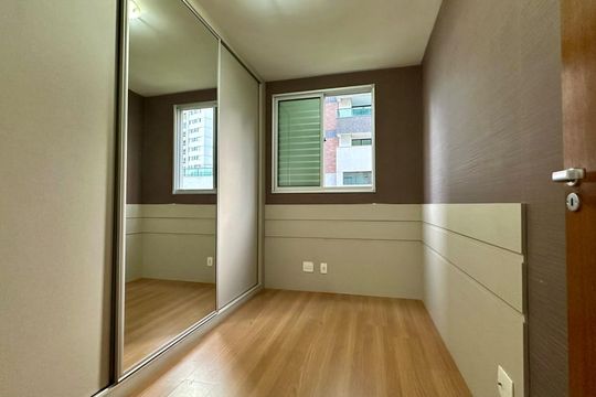 quarto 1 de apartamento à venda com 3 quartos, 106m² em Buritis, Belo Horizonte