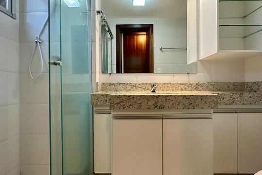 banheiro 1 de apartamento à venda com 3 quartos, 106m² em Buritis, Belo Horizonte