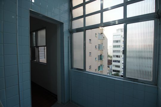 Cozinha de kitnet/studio para alugar com 1 quarto, 28m² em Boqueirão, Santos