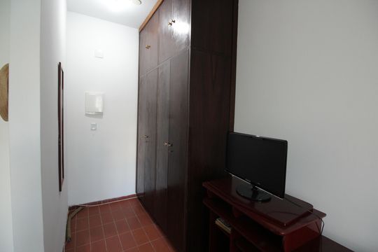 Sala/Quarto de kitnet/studio para alugar com 1 quarto, 28m² em Boqueirão, Santos