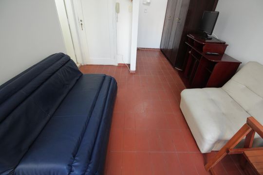 Sala/Quarto de kitnet/studio para alugar com 1 quarto, 28m² em Boqueirão, Santos