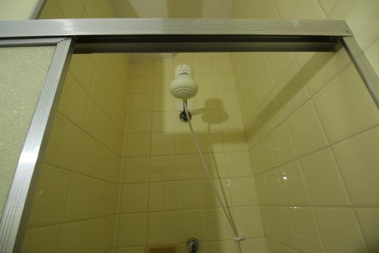 Banheiro/Área de serviço de kitnet/studio para alugar com 1 quarto, 28m² em Boqueirão, Santos