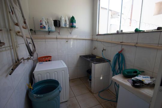 Casa à venda com 5 quartos, 300m² em Taguatinga Norte , Brasília
