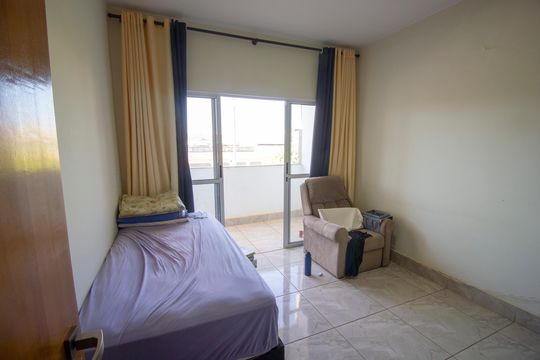 Casa à venda com 5 quartos, 300m² em Taguatinga Norte , Brasília
