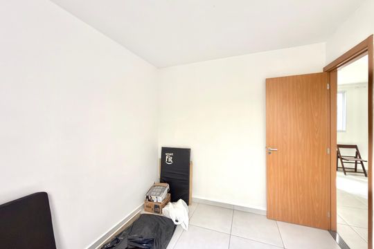 Quarto 2 de apartamento à venda com 2 quartos, 45m² em Parque Maracana, Contagem