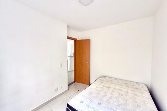 Quarto 1 de apartamento à venda com 2 quartos, 45m² em Parque Maracana, Contagem