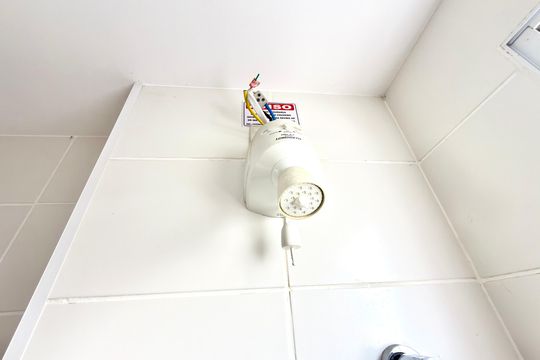 Banheiro Social de apartamento à venda com 2 quartos, 45m² em Parque Maracana, Contagem