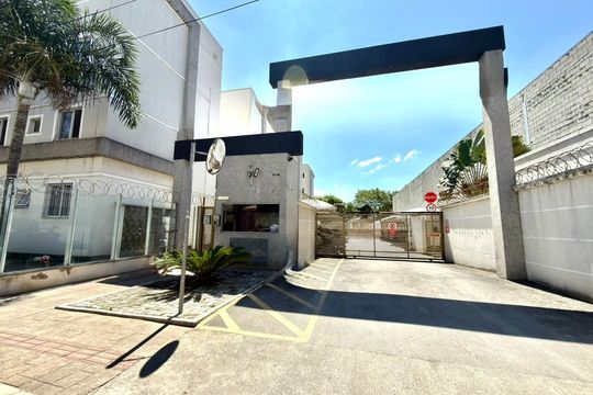 Fachada de apartamento à venda com 2 quartos, 45m² em Parque Maracana, Contagem