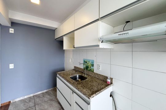 Cozinha de apartamento para alugar com 1 quarto, 42m² em Jardim Olavo Bilac, São Bernardo do Campo