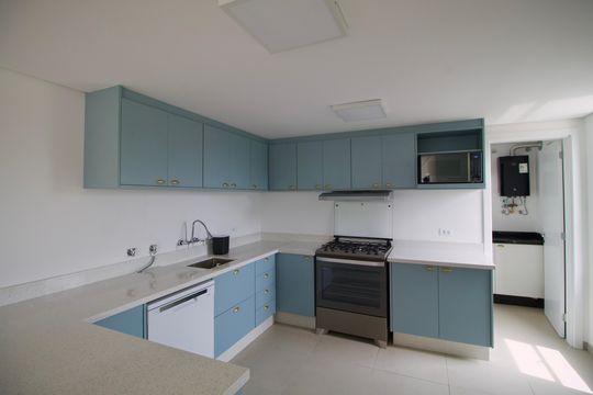 Cozinha de apartamento para alugar com 3 quartos, 150m² em Santa Felicidade, Curitiba