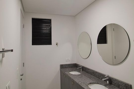 Suite - Banheiro de apartamento para alugar com 3 quartos, 150m² em Santa Felicidade, Curitiba