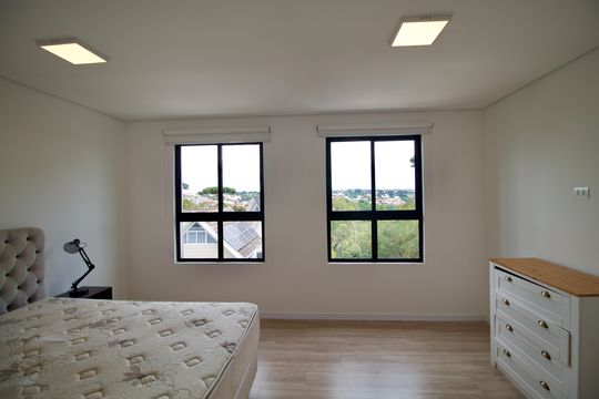 Suite de apartamento para alugar com 3 quartos, 150m² em Santa Felicidade, Curitiba