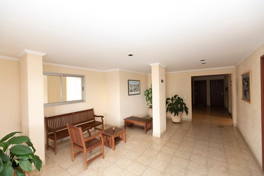 HALL DE ENTRADA de apartamento para alugar com 2 quartos, 65m² em Mansões Santo Antônio, Campinas