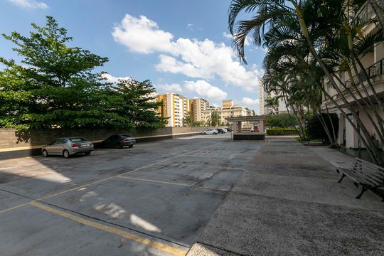 GARAGEM de apartamento para alugar com 2 quartos, 65m² em Mansões Santo Antônio, Campinas