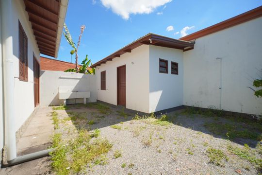 Edícula de casa para alugar com 2 quartos, 120m² em Campeche, Florianópolis