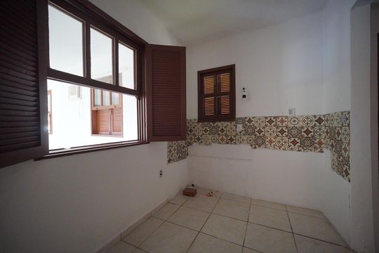 Cozinha  de casa para alugar com 2 quartos, 120m² em Campeche, Florianópolis