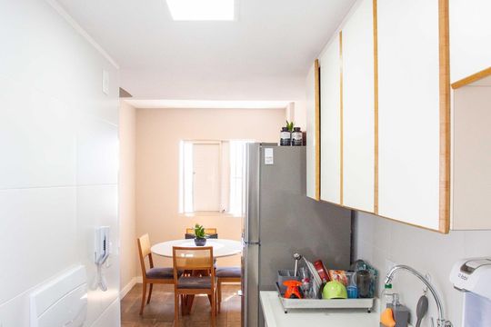 Cozinha de apartamento à venda com 2 quartos, 55m² em Piraporinha, Diadema