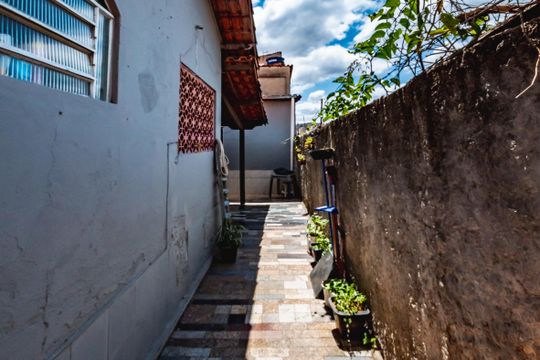 Quintal de casa à venda com 3 quartos, 435m² em São Cosme de Baixo, Belo Horizonte