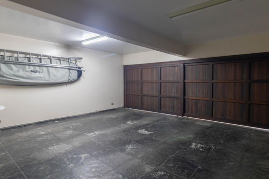 Garagem de casa à venda com 4 quartos, 524m² em Pilarzinho, Curitiba