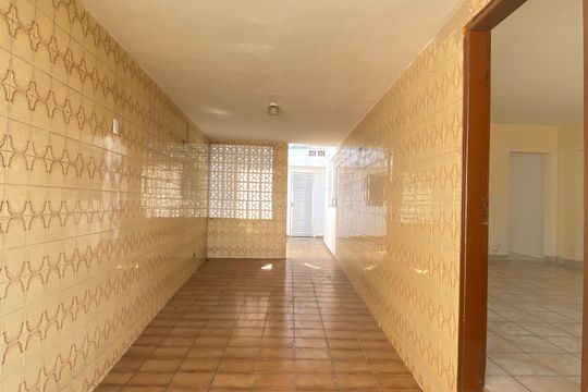 Garagem - Área externa de casa para alugar com 2 quartos, 109m² em Mutinga, Osasco