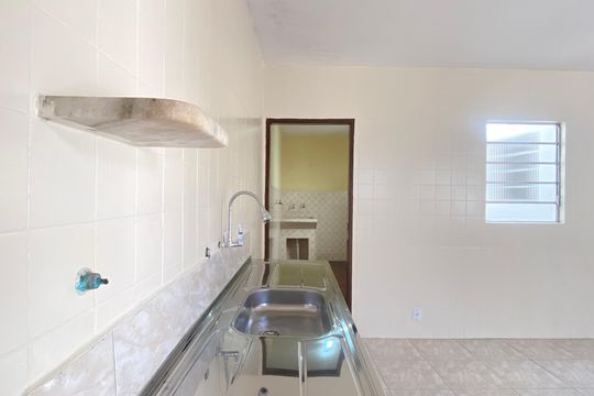 Cozinha de casa para alugar com 2 quartos, 109m² em Mutinga, Osasco