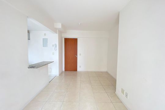 Apartamento para alugar com 2 quartos, 53m² em Del Castilho, Rio de Janeiro