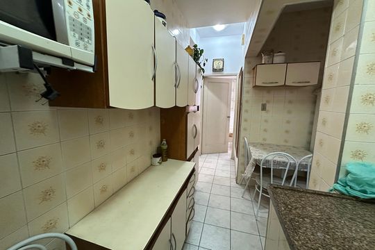Cozinha de apartamento para alugar com 1 quarto, 50m² em Itararé, São Vicente