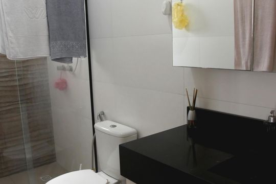 Banheiro da Suíte 1 de casa à venda com 3 quartos, 127m² em Jardim Satelite, São Paulo