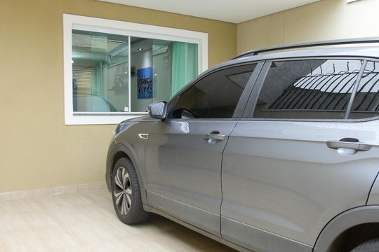 Garagem de casa à venda com 3 quartos, 127m² em Jardim Satelite, São Paulo