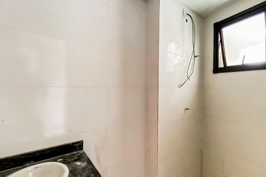 Banheiro de apartamento para alugar com 2 quartos, 39m² em Jardim Nordeste, São Paulo
