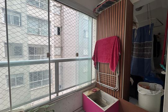 Sacada de apartamento à venda com 2 quartos, 56m² em Padroeira, Osasco