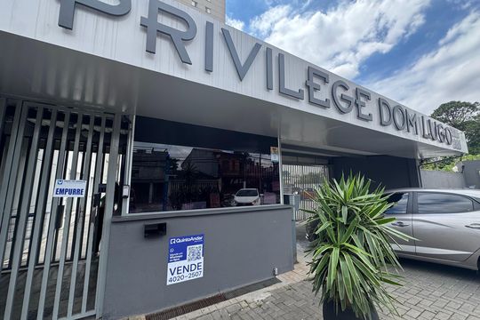 Fachada com placa grande de apartamento à venda com 2 quartos, 56m² em Padroeira, Osasco