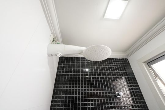 Banheiro de apartamento para alugar com 1 quarto, 54m² em Vila Mariana, São Paulo