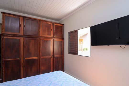 Casa à venda com 5 quartos, 250m² em Jardim Sao Judas Tadeu, Taboão da Serra