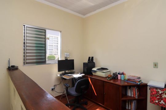 Casa à venda com 5 quartos, 250m² em Jardim Sao Judas Tadeu, Taboão da Serra