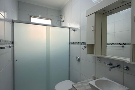 Banheiro Social de apartamento à venda com 2 quartos, 68m² em Vila Jordanopolis, São Bernardo do Campo