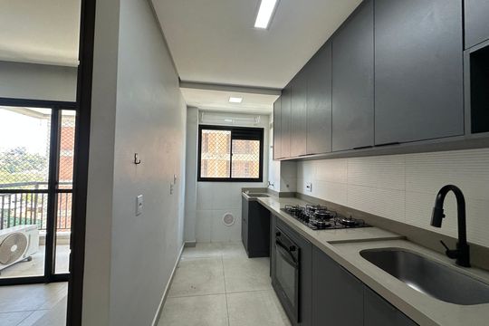Cozinha de apartamento à venda com 2 quartos, 56m² em Vila Sao Luiz (valparaizo), Barueri