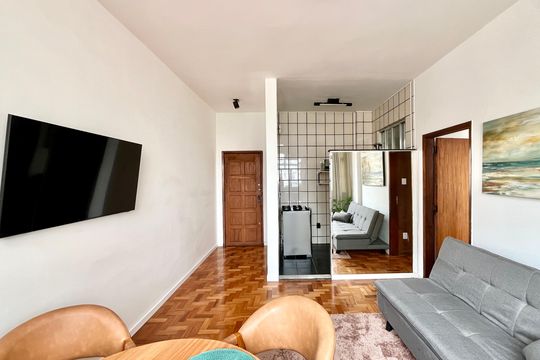 Apartamento para alugar com 1 quarto, 50m² em Lourdes, Belo Horizonte