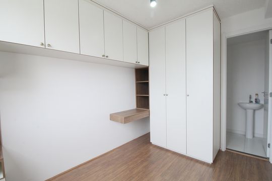 Quarto  de apartamento para alugar com 1 quarto, 27m² em Morumbi, São Paulo