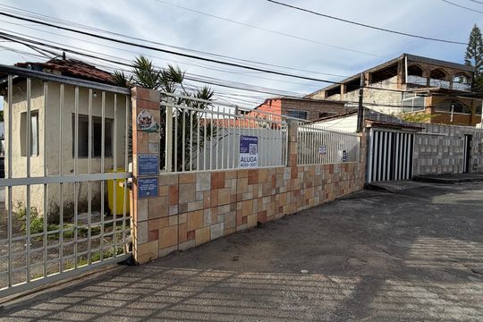 Fachada de kitnet/studio para alugar com 1 quarto, 35m² em Piatã, Salvador