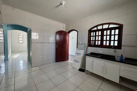 Cozinha de casa para alugar com 2 quartos, 175m² em Jardim Roberto, Osasco