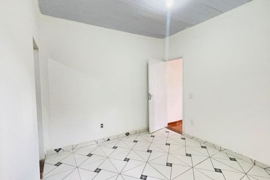 Quarto 1 de kitnet/studio para alugar com 2 quartos, 30m² em Parque Mirante da Mata, Cotia