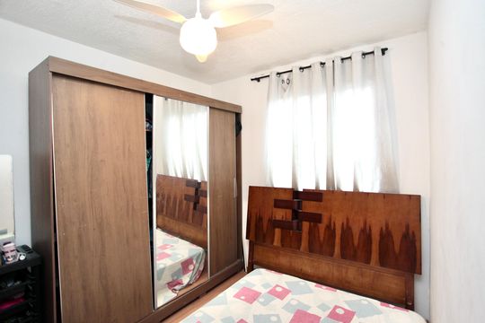 Quarto 2 de apartamento para alugar com 2 quartos, 42m² em Tropical, Contagem