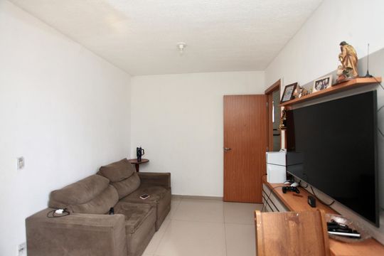 Sala de apartamento para alugar com 2 quartos, 42m² em Tropical, Contagem