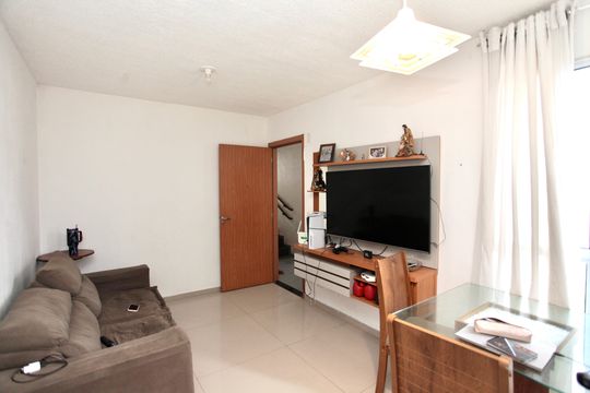 Sala de apartamento para alugar com 2 quartos, 42m² em Tropical, Contagem