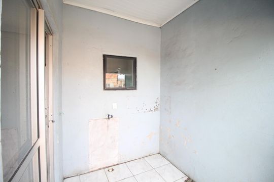 Cozinha de apartamento para alugar com 2 quartos, 64m² em Farrapos, Porto Alegre