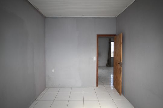 Quarto 2 de apartamento para alugar com 2 quartos, 64m² em Farrapos, Porto Alegre