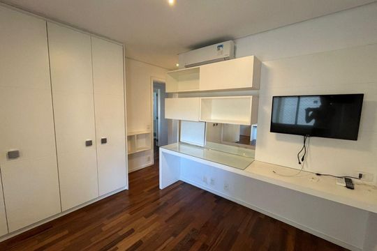 Apartamento para alugar com 4 quartos, 560m² em Campo Belo, São Paulo