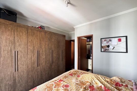 Suíte de apartamento à venda com 2 quartos, 92m² em Vila Lusitania, São Bernardo do Campo